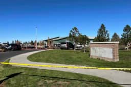 Atiradora de 28 anos mata 4 em escola cristã no Texas e é morta pela polícia