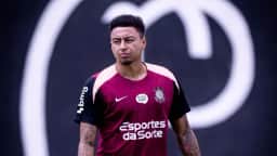Corinthians perde Lingard por tempo indeterminado com fraturas em duas costelas