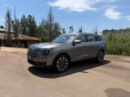 Jetour S08 parte de R$ 139.900 e traz itens de carro de luxo de série