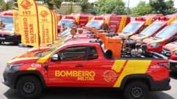 Caminhão descontrolado colide com três imóveis em Goiânia, mas ninguém se feriu