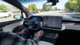 Tesla expande operações para Uruguai e Argentina após estratégia global