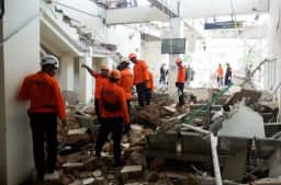 Terremoto de 7,7 na Indonésia deixa 51 mortos e força evacuação de 5 mil pessoas