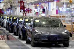 Tesla e mais oito montadoras anunciam recall de 4,3 milhões de veículos na China por segurança