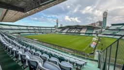 Coritiba x Chapecoense: onde assistir ao jogo da 22ª rodada do Brasileirão neste sábado