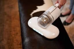Aspirador antiácaro remove alérgenos do colchão e estofados?