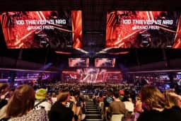 Team Falcons lidera em EWC 2026: 100 pontos decidem champion do Counter-Strike 2