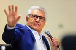 Caiado critica ausência de Lula e Bolsonaro em debates; omissão exposta no passado