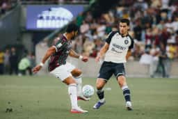 Fluminense vira jogo e vence Remo por 2 a 1 no Maracanã pela 24ª rodada do Brasileirão