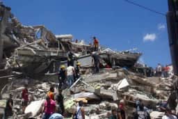 Terremoto na Colômbia: Equipes de resgate lutam para salvar vítimas em Pereira e Chocó