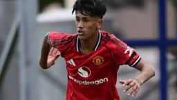 JJ Gabriel, de 15 anos, pode se tornar o jogador mais jovem a estrear pelo Manchester United