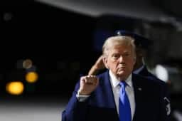 Trump revela que EUA “negociam parcialmente” com o Irã e intensificam pressão econômica