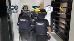 Espanha desmantela uma das maiores redes de tráfico de pessoas do Mediterrâneo e apreende 18
