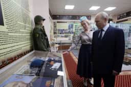 Putin visita ilha em disputa com o Japão e gera forte protesto de Tóquio