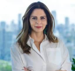 Ana Sivieri desafia preconceito do mercado sobre executivos após os 50 anos