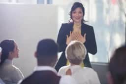 Mulheres chegam a lideranças corporativas, mas poucas têm poder decisório