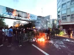 UE e aliados condenam Irã por execuções de manifestantes e pedem respeito aos direitos humanos