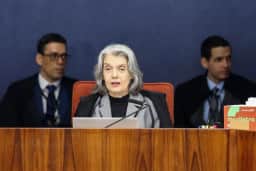 Cármen Lúcia é eleita presidente da Primeira Turma do STF e assume cargo em setembro