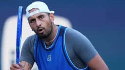 Nick Kyrgios é suspenso após testar positivo para cocaína e revela desafios com saúde mental