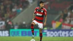 Erick Pulgar aguarda resposta do Flamengo sobre contraproposta para renovar contrato até 2027
