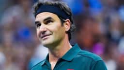 Roger Federer surpreende aos 45 anos com vitória sobre Andy Roddick em exibição no US Open