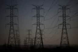 ONS projeta aumento de 4,1% na carga de energia em 2026 no Brasil