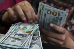 Banco Central realiza leilões de venda de dólares de até US 1 bilhão nesta segunda (17)
