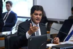 Luciano Rezende lidera com 44% no 1º turno no ES, aponta Real Time