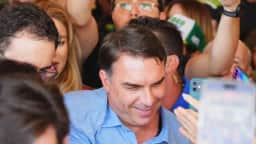 Flávio Bolsonaro vê em fala de Lula nova chance para pautar segurança pública
