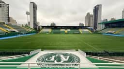 Chapecoense x Internacional: escalações e onde assistir ao duelo do Brasileirão