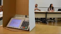 Eleitor já pode consultar local de votação para as eleições de 2026; veja como fazer