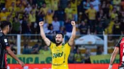 Mirassol 2 a 2 Vitória: gols de Renê e falhas de Alex Muralha marcam o jogo