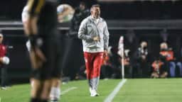 Pezzolano admite “desespero” e vê cenário difícil para o Inter no Brasileirão