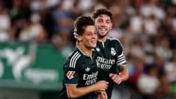 Mbappé marca na estreia e Real Madrid vence Sevilla por 2 a 1 em LaLiga