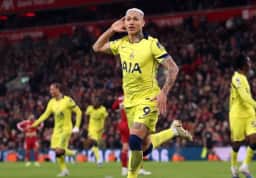 Richarlison estuda pedir rescisão do contrato com o Tottenham para assinar com o Vasco até 2026