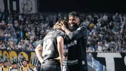 Neymar reestreia, dá assistência e Santos vence Cruzeiro por 2 a 1 na Vila Belmiro