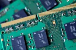 Fabricantes de celulares e laptops se preparam para escassez de memória