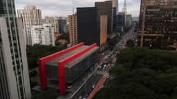 Justiça de SP suspende restrição a uso de energia externa por artistas na Av. Paulista