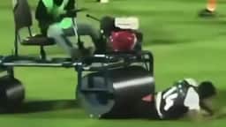 Ex-atacante da Inglaterra, Andros Townsend revela susto após ser atropelado dentro de campo