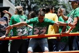 “Não faz sentido”: cientista político critica Flávio Bolsonaro por se aproximar de Marçal e Pavanato