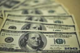 Dólar sobe 9,04% na semana, maior alta semanal desde outubro de 2008, e fecha a R$ 5,44
