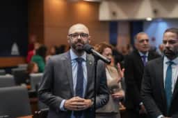 Justiça manda deputado do PL entregar armas à PF em 24 horas após ameaça