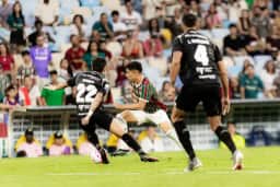 Santos vira sobre o Fluminense por 2 a 1 no Maracanã e volta à oitava posição