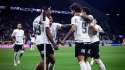 Corinthians precisa de 11 pontos em seis jogos para chegar a 44, marca que nunca rebaixou em 10 anos