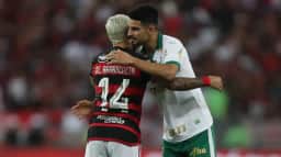 Flamengo vence o Bahia por 3 a 0 e fica um ponto à frente do Palmeiras no Brasileirão