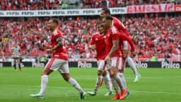Inter goleia o Botafogo por 3 a 0 no Beira-Rio e deixa o Z4 após oito rodadas