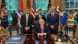 Flávio Bolsonaro pode ser deportado dos EUA? Analista cita visto, Trump e o caso Zambelli