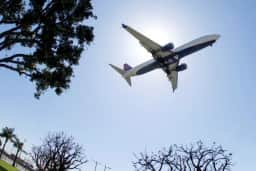 Delta Air Lines registra alta de 60% nos custos com combustível em 2026