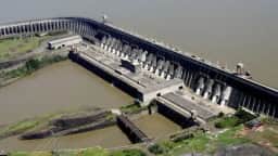 Itaipu vai abastecer projeto de IA dos EUA no Paraguai, e nota americana nem cita o Brasil